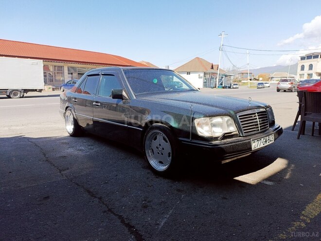 Mercedes 280 E-10