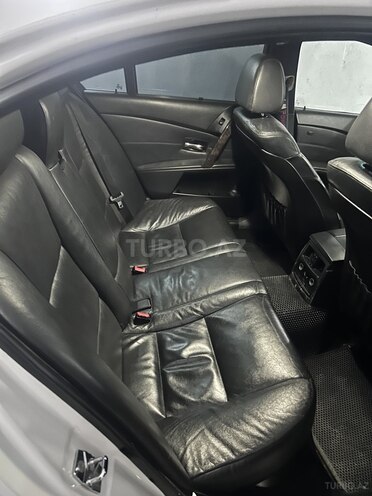 BMW 525-12