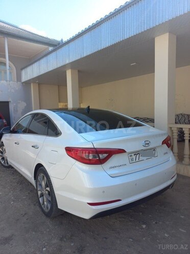 Hyundai Sonata-14