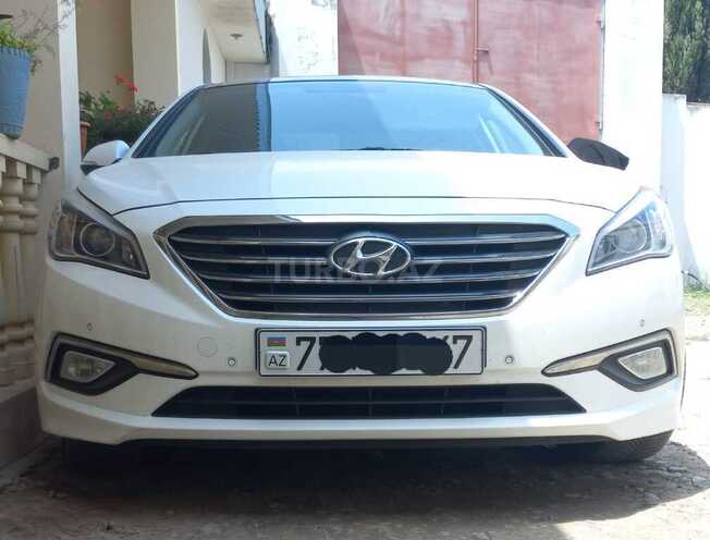 Hyundai Sonata-1