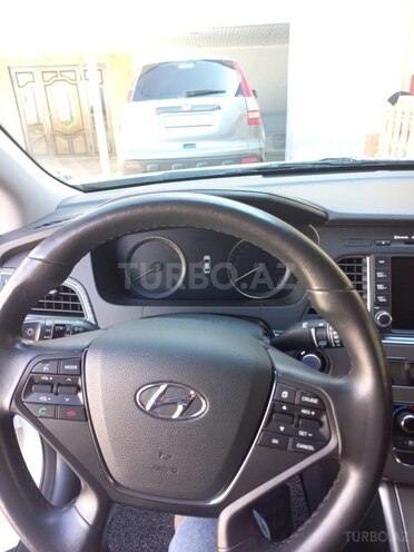 Hyundai Sonata-3