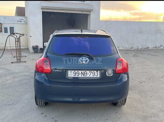 Toyota Auris-3