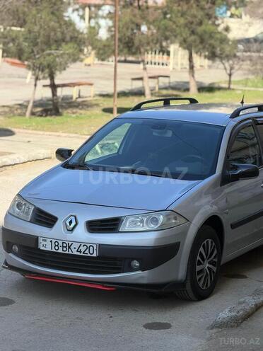 Renault Megane-6