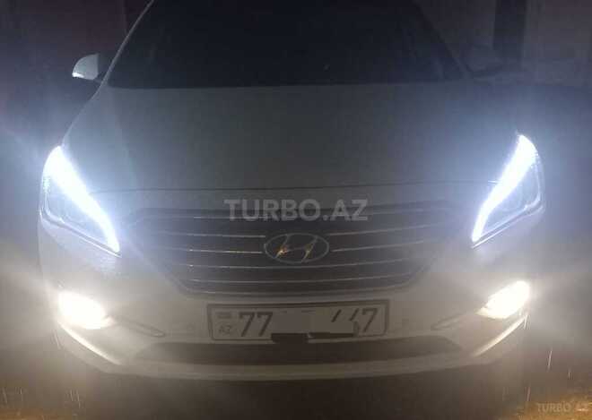 Hyundai Sonata-18
