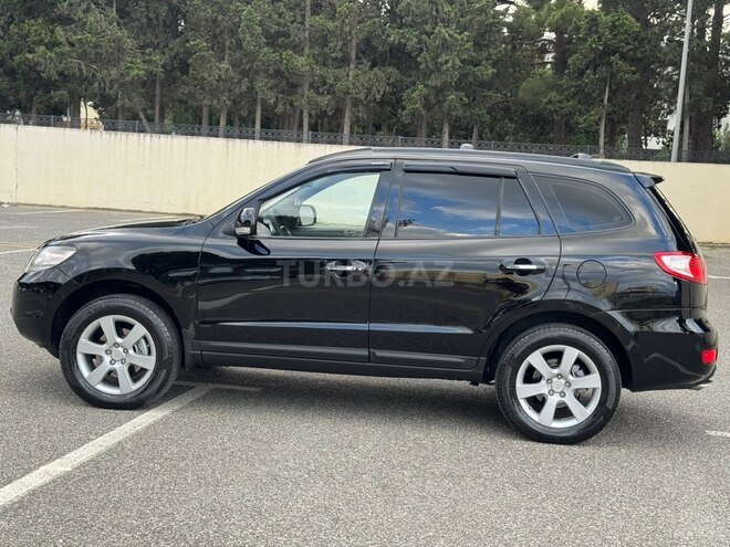 Hyundai Santa Fe-14