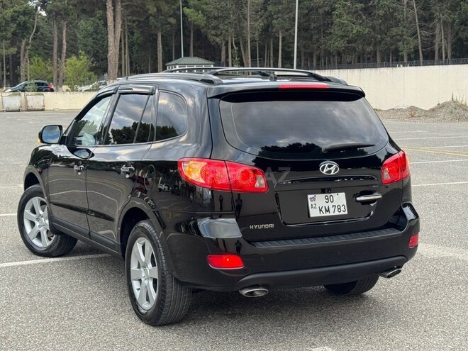 Hyundai Santa Fe-4