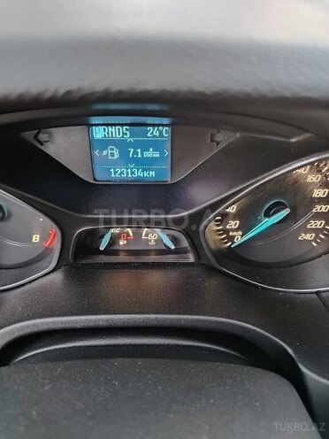 Ford Focus-9