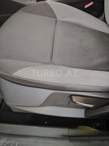 Ford Focus-6