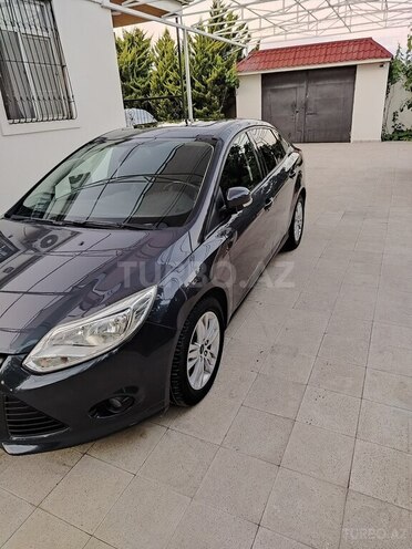 Ford Focus-14