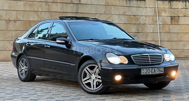 Mercedes C 200-1