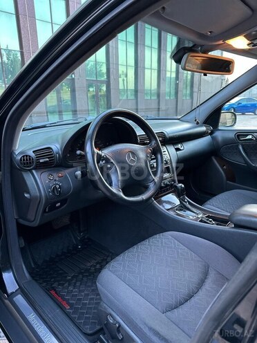 Mercedes C 200-11