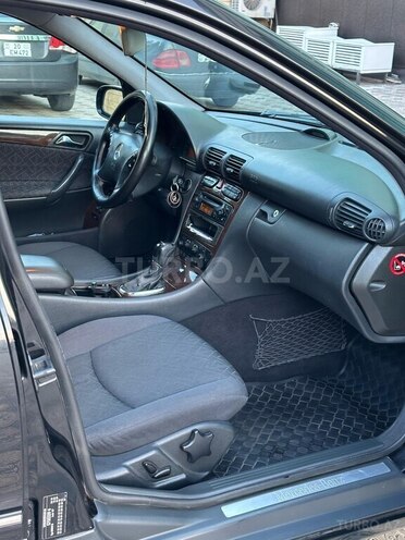 Mercedes C 200-13