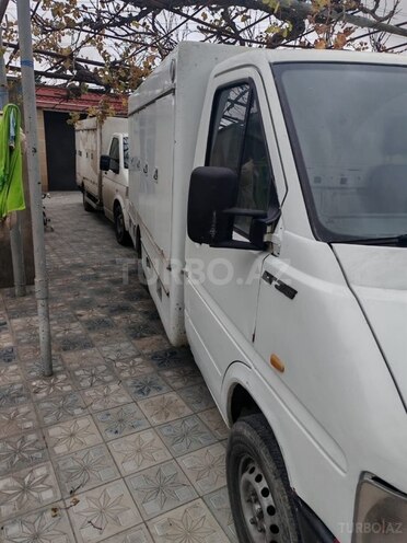 Volkswagen Crafter-2