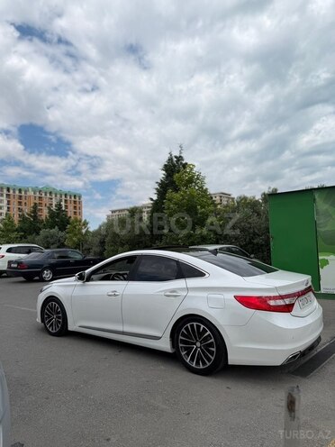 Hyundai Grandeur-5
