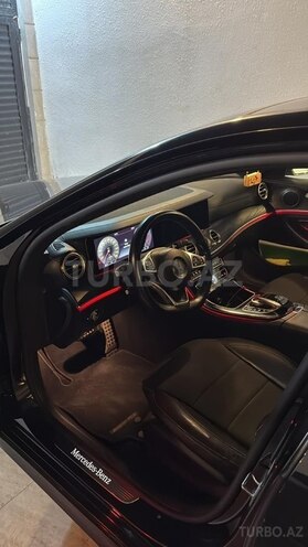Mercedes E 300-4