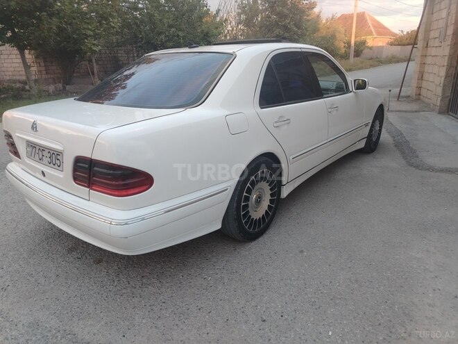 Mercedes E 220-6