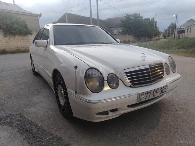 Mercedes E 220-4