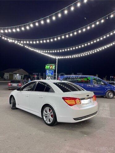 Chevrolet Cruze-9