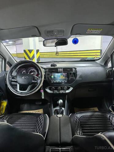Kia Rio-8