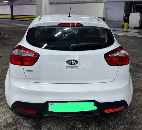 Kia Rio-3