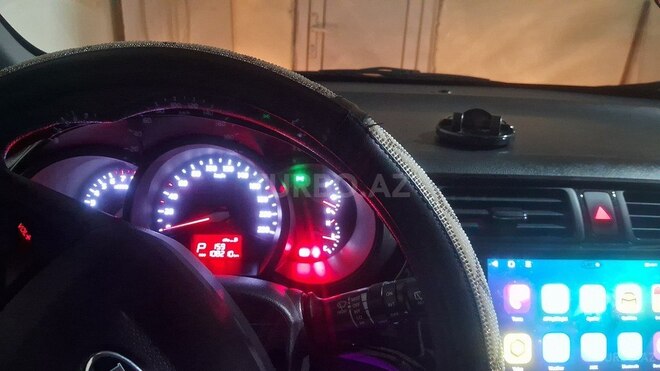 Kia Rio-12