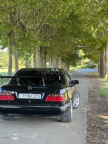 Mercedes E 240-14