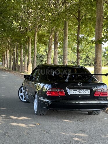 Mercedes E 240-15