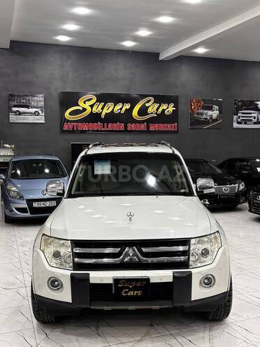 Mitsubishi Pajero-3