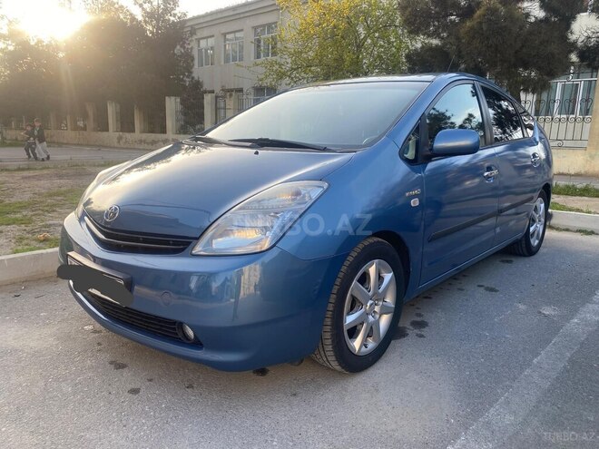Toyota Prius-2