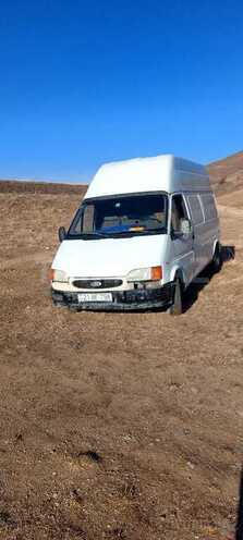 Ford Transit-2