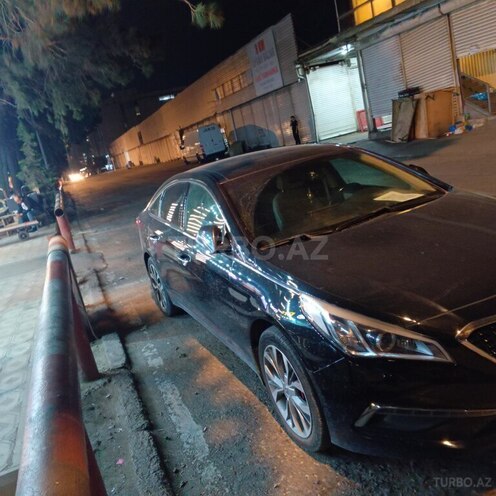 Hyundai Sonata-4