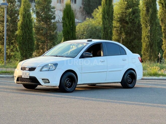 Kia Rio-3