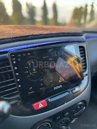 Kia Rio-7