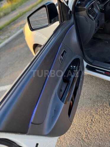 Kia Rio-10
