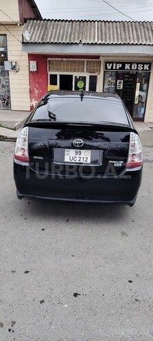 Toyota Prius-2