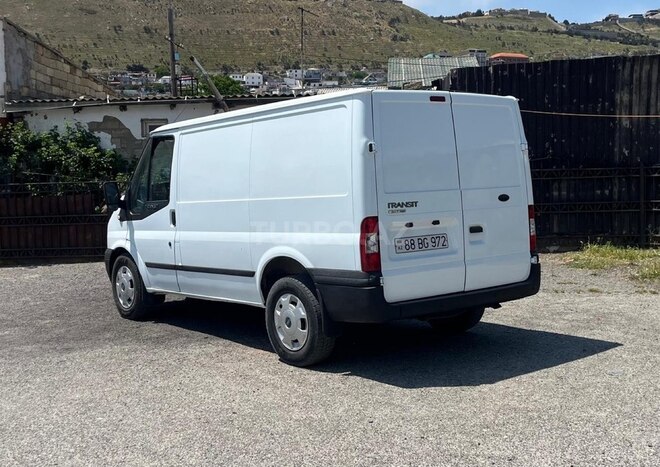 Ford Transit-7