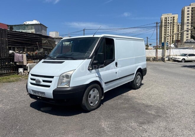 Ford Transit-3