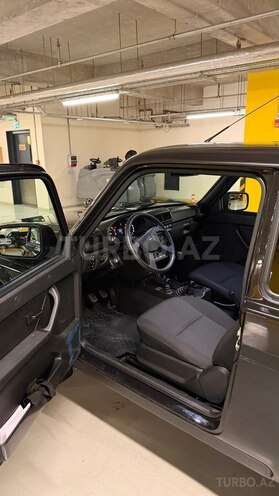 LADA (VAZ) Niva-6