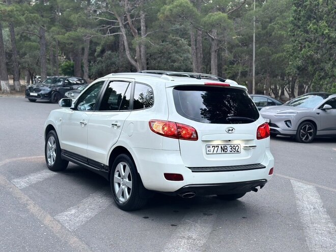 Hyundai Santa Fe-8