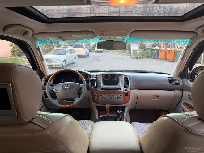 Lexus LX 470-14