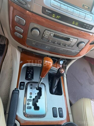Lexus LX 470-8