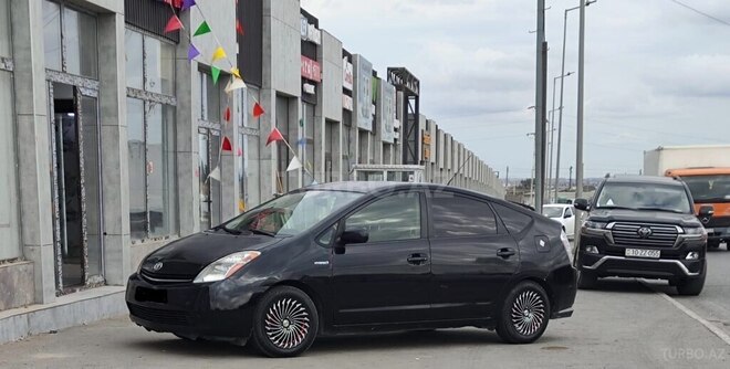 Toyota Prius-5