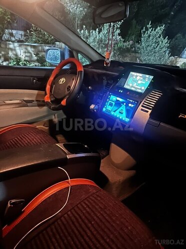 Toyota Prius-3