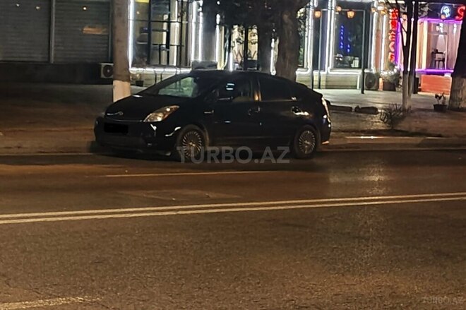 Toyota Prius-4