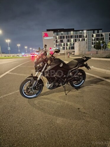 Bajaj Dominar 400-2