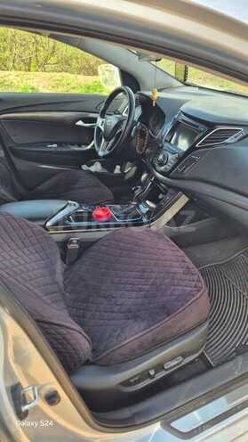 Hyundai i40-5