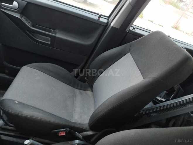 Opel Meriva-7
