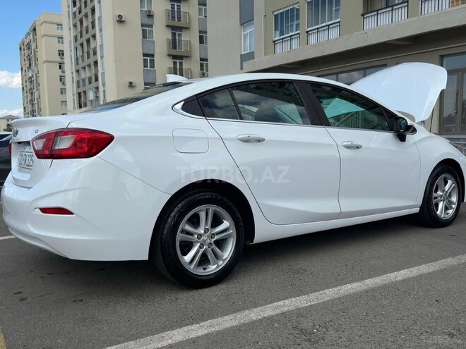 Chevrolet Cruze-5