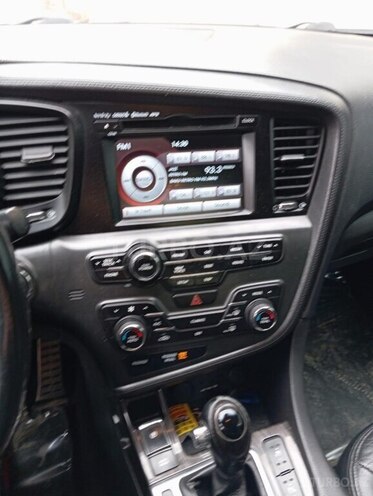 Kia Optima-4