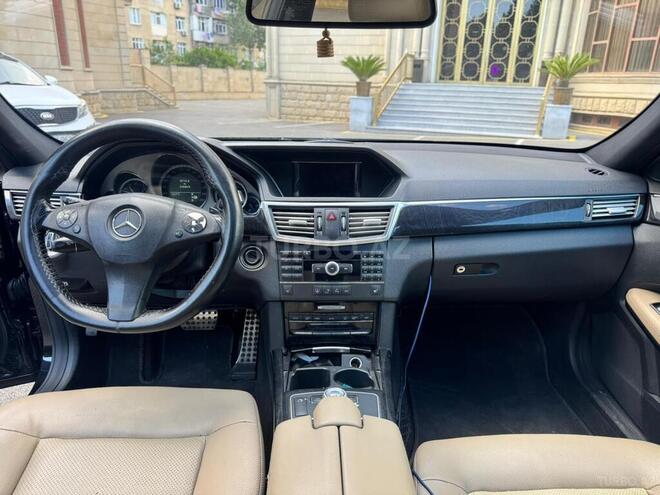 Mercedes E 250-9